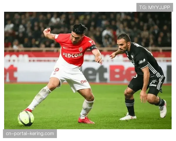 战术前瞻：里昂主场如何应对摩纳哥的快速反击